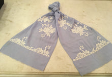 Load image into Gallery viewer, French lace wool scarf