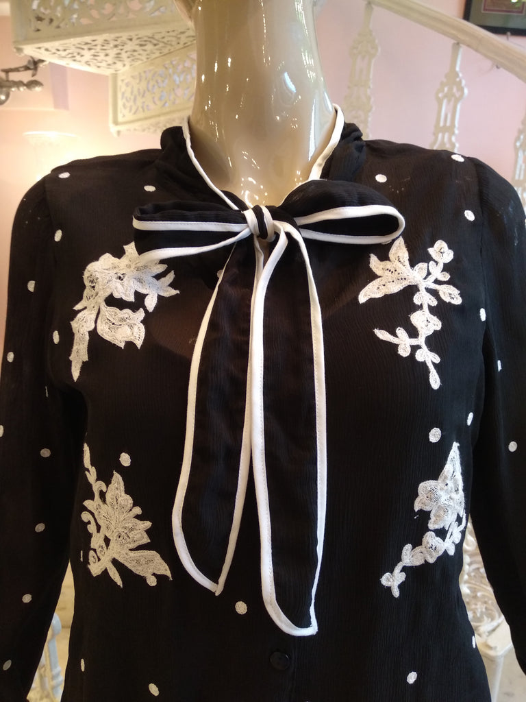 Leaves of Grass, New York Chaleur French lace chiffon blouse