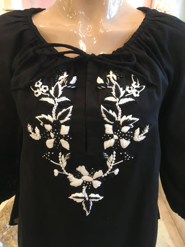 Leaves of Grass, New York Tova Top